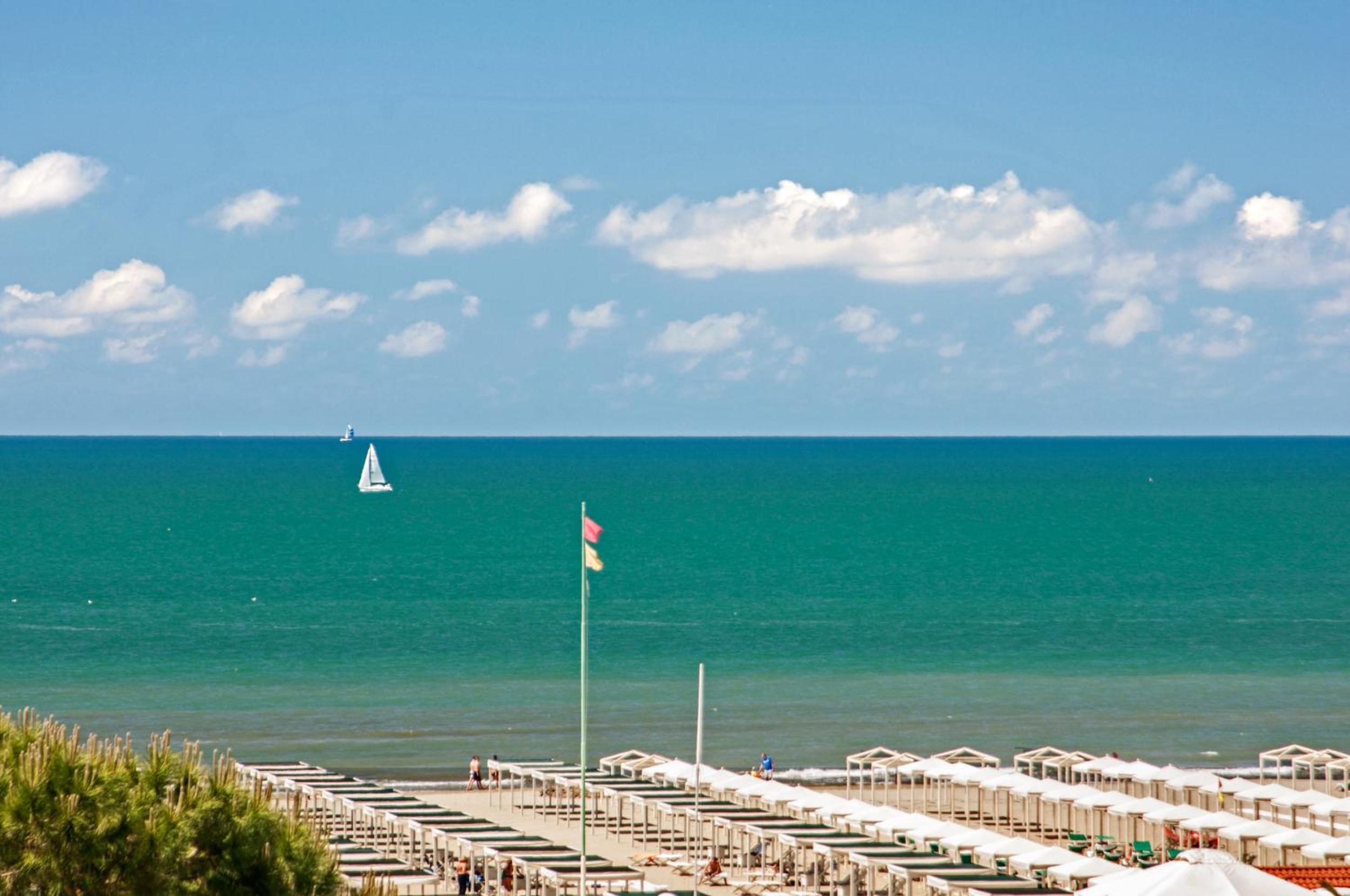 HOTEL VILLA OMBROSA 44/52