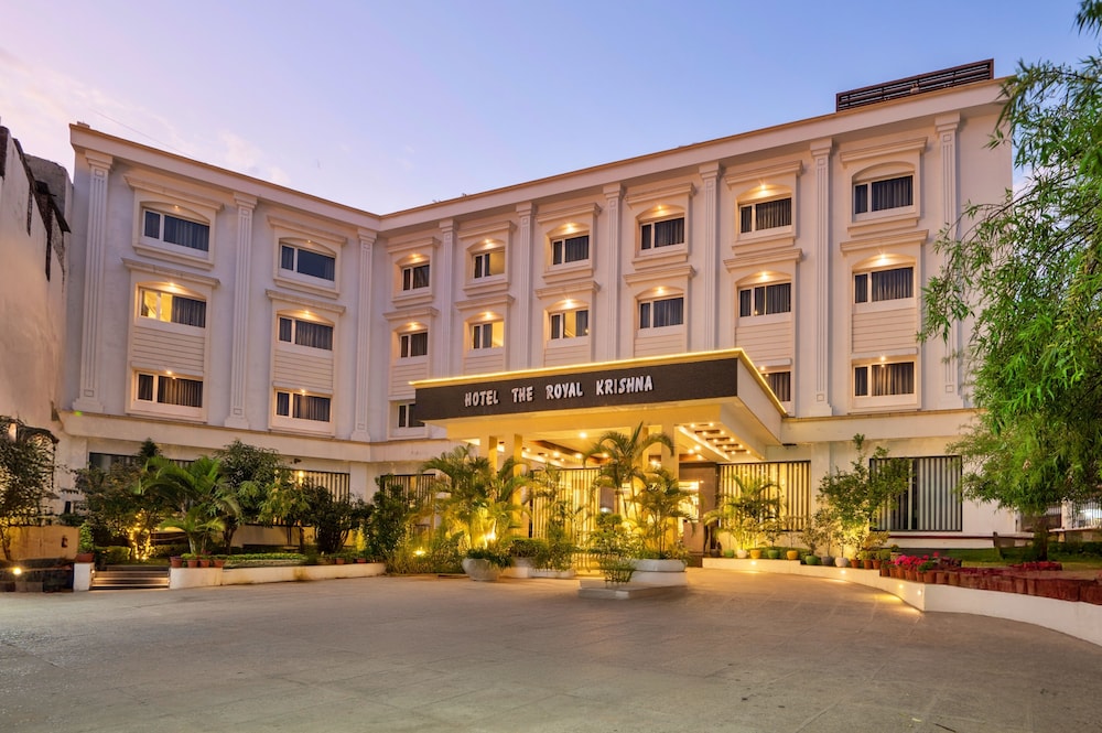 Hotel The Royal Krishna 4/47