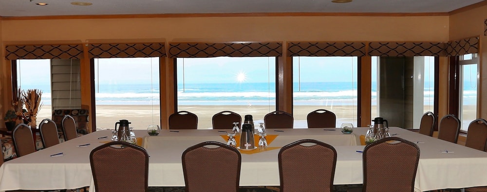 Driftwood Shores Resort And Conference Center 37/42