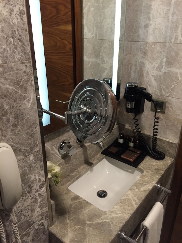 Inera Hotel 25/42