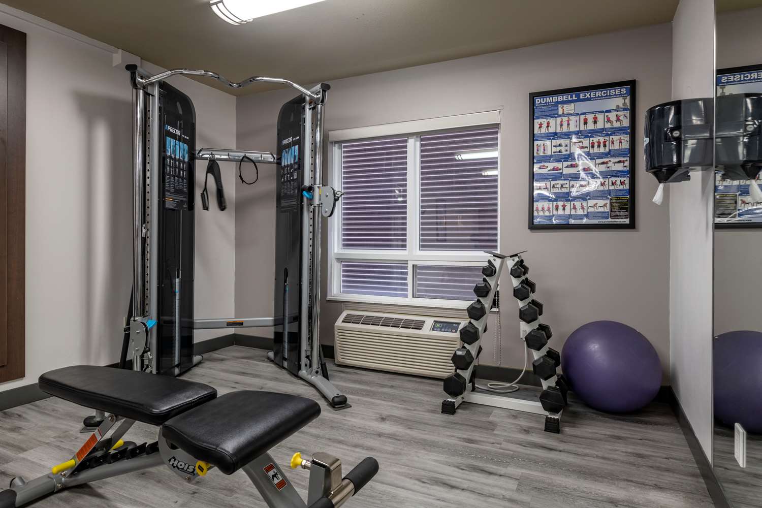 Best Western Plus Dartmouth Hotel Suites 18/42