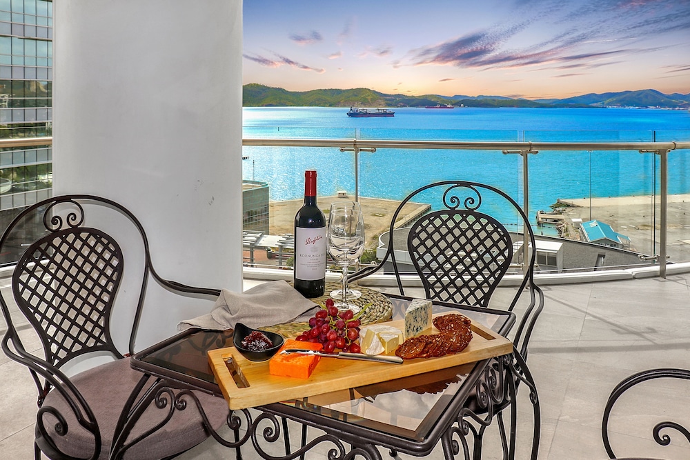 Crown Hotel Port Moresby 53/63
