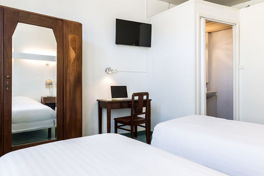 Saint Maurice Hotel 42/62