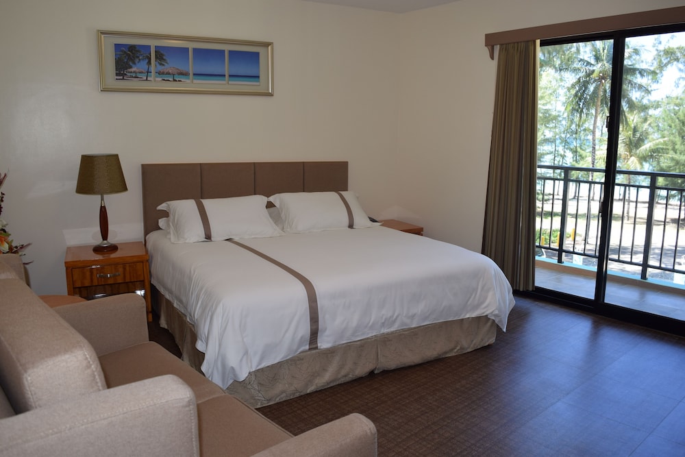 Saipan Beach Hotel 23/66