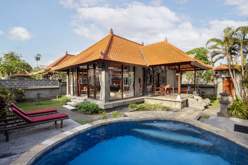 Santi Mandala Villa And Spa 8/140