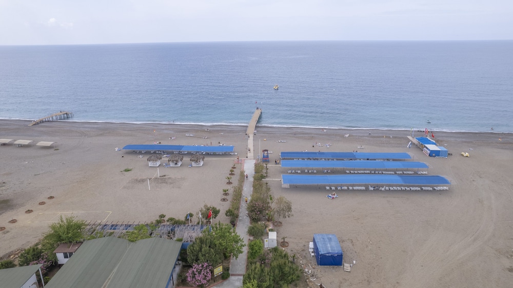 Cenger Beach Resort & Spa 48/50