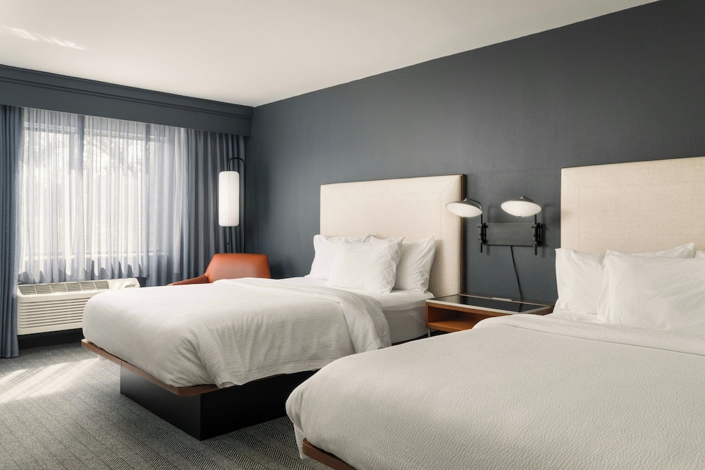 Courtyard by Marriott Gainesville 16/54