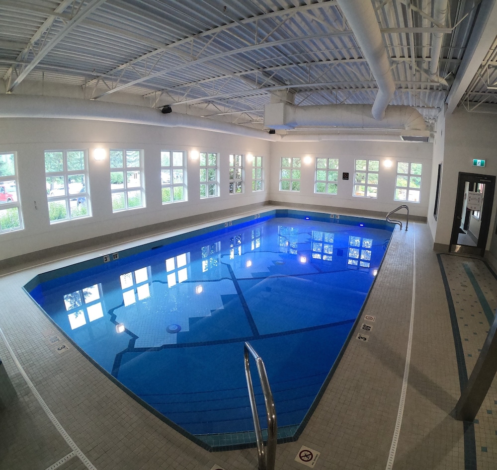 Coast Canmore Hotel Conference Centre 23/49