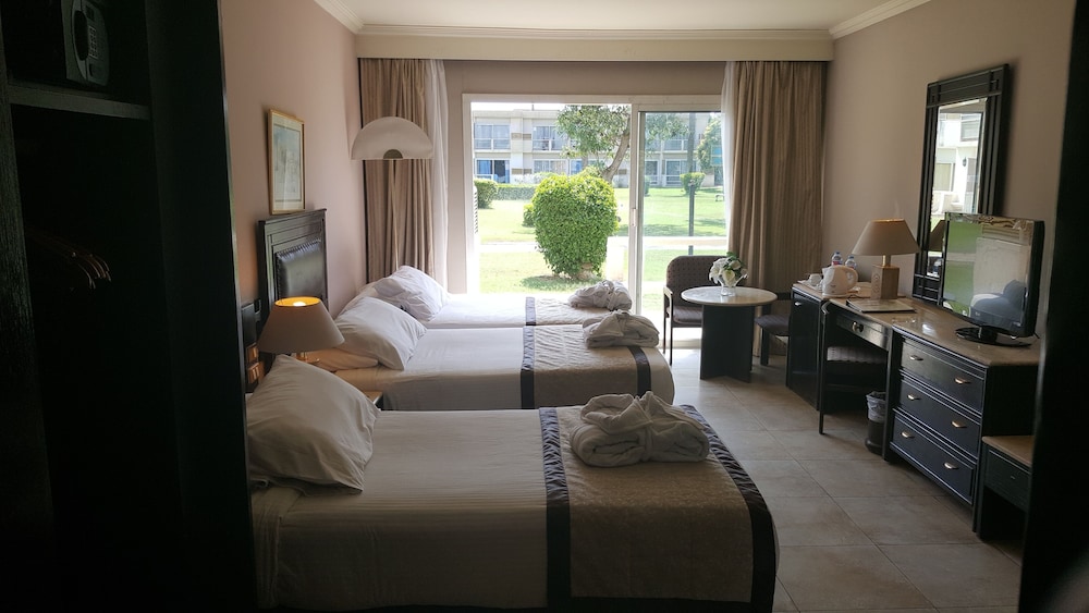 Pyramids Park Resort Cairo 43/65