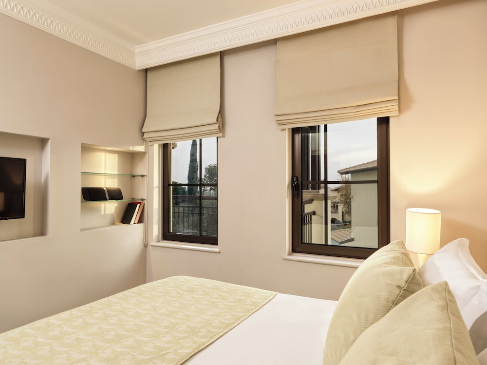 1 Bedroom, Suite, Double Bed, Garden or Pool View, 2 Sofa