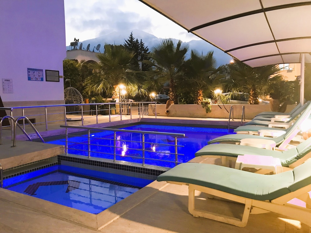 Sima Hotel 22/34