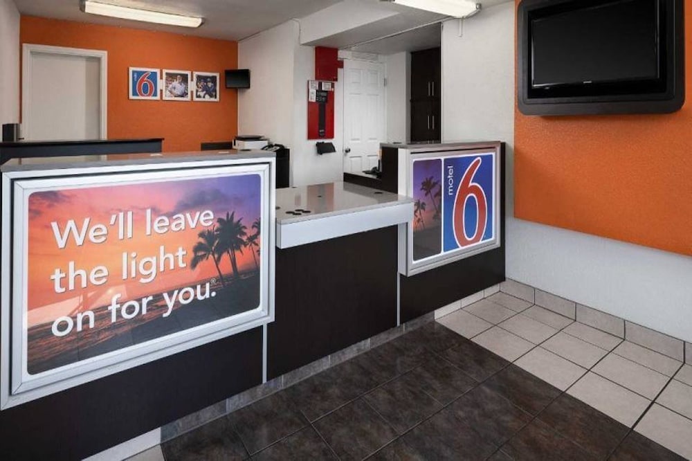 Motel6 Carpinteria, CA - Santa Barbara - North 13/59