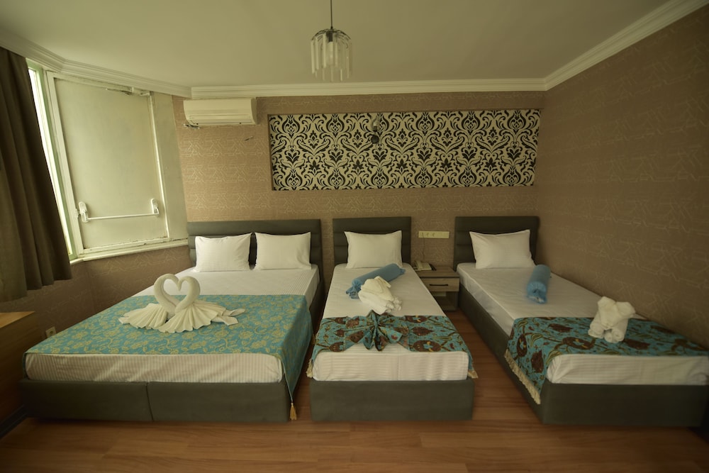 THE LUXX BOUTIQUE HOTEL 18/53