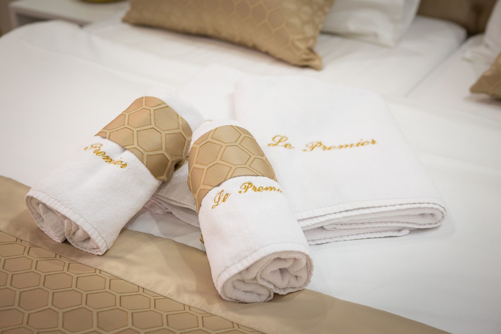 Le Premier Luxury Rooms 20/43