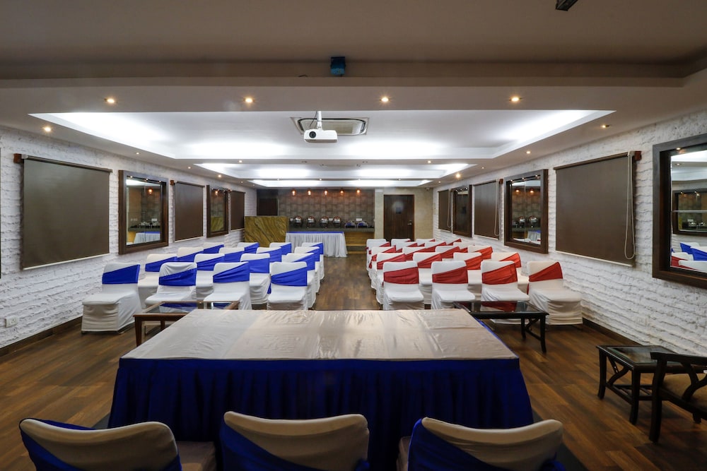 Le Seasons Beach Resort 47/54