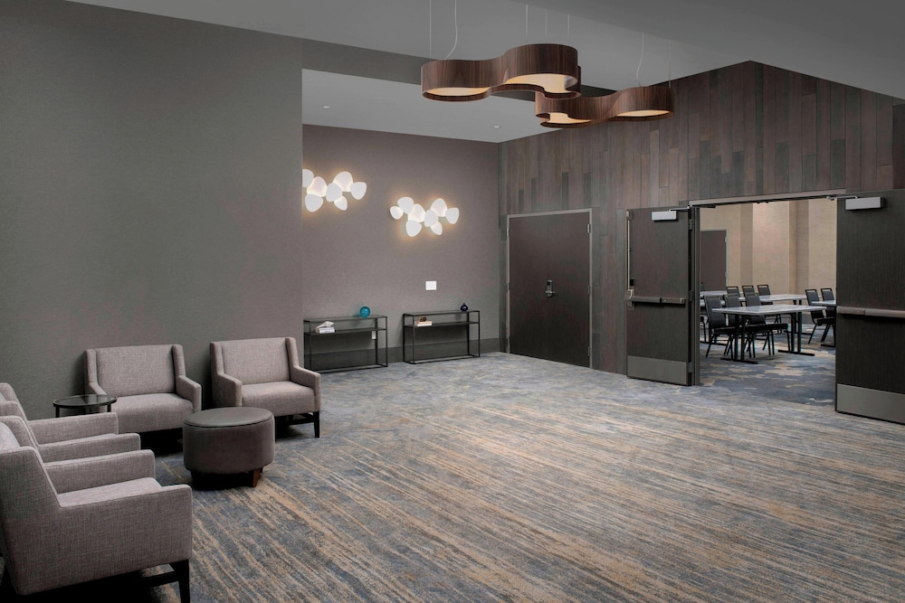 Delta Hotels Seattle Everett 28/44