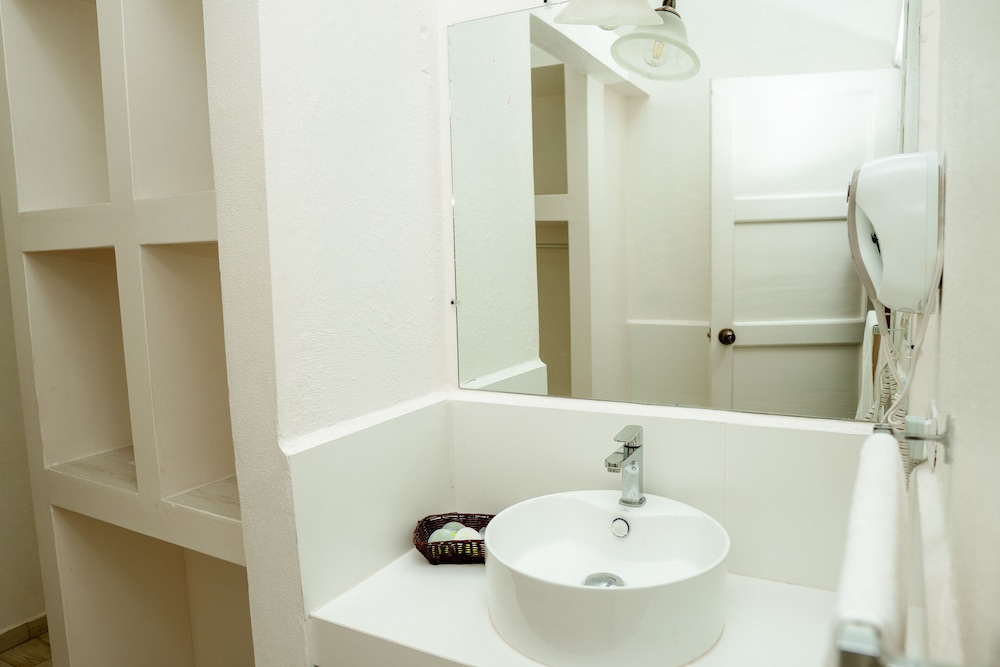 غرفة بريميوم ثلاثية بسريرين منفصلين مع أريكة، Hotel Petén 5/5