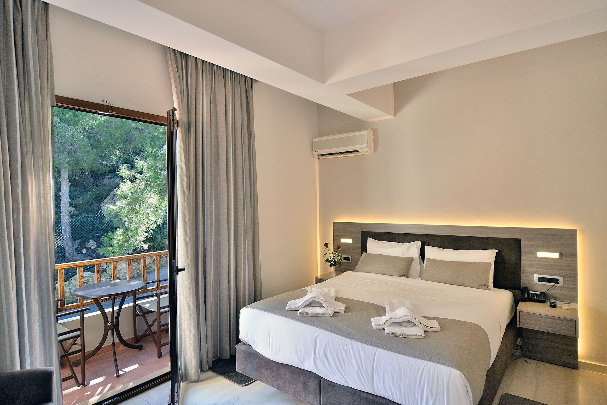 ECONOMY, DOUBLE BED