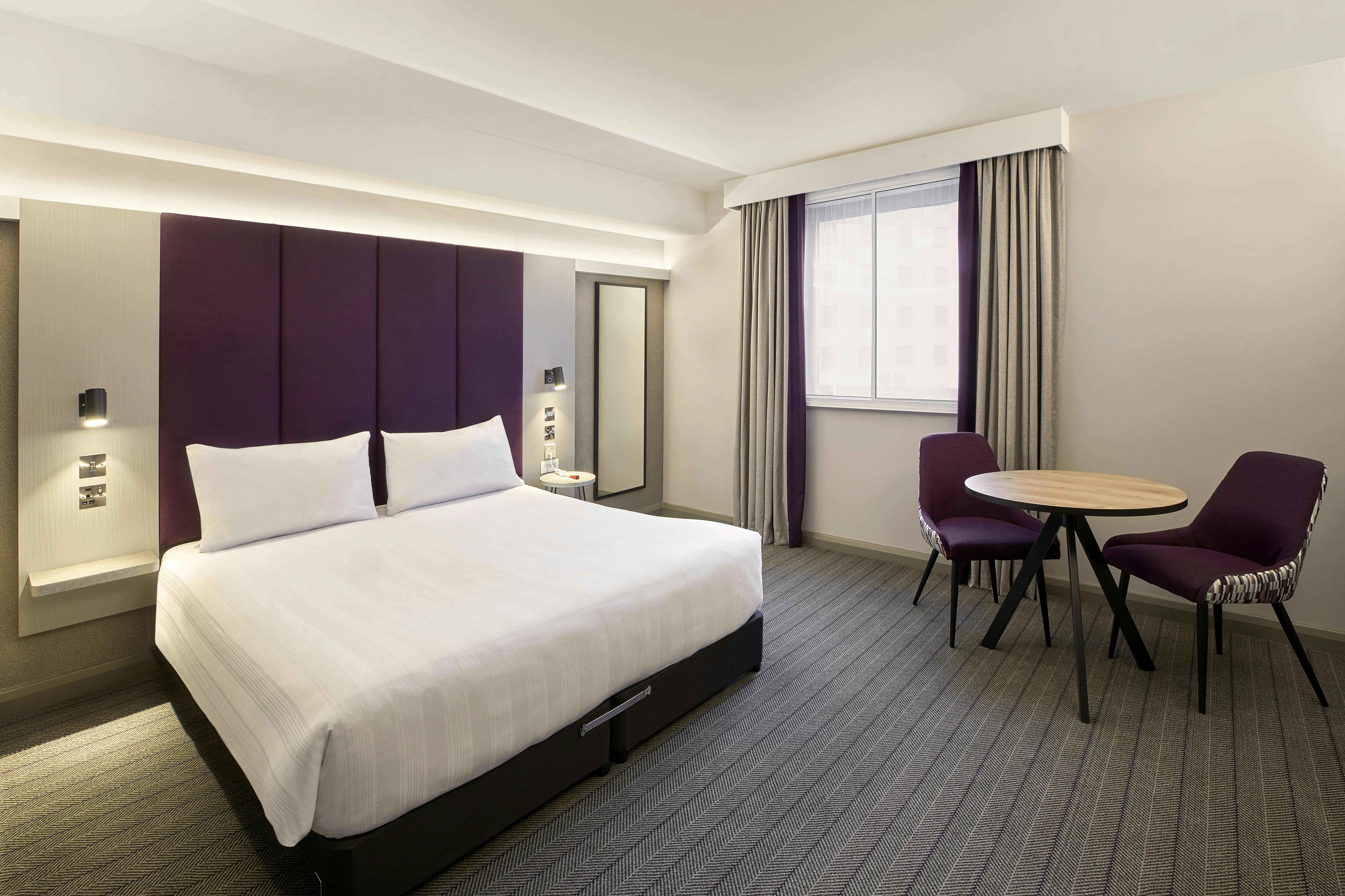 Premier Inn Southampton City Centre West Quay 14/51