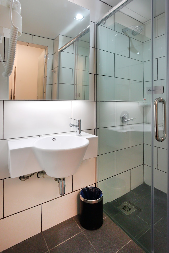 Lazdana Hotel Kuala Lumpur 47/48