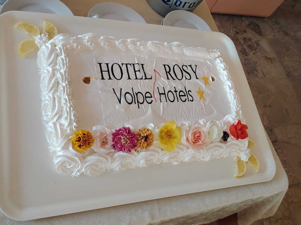 Hotel Rosy 12/27