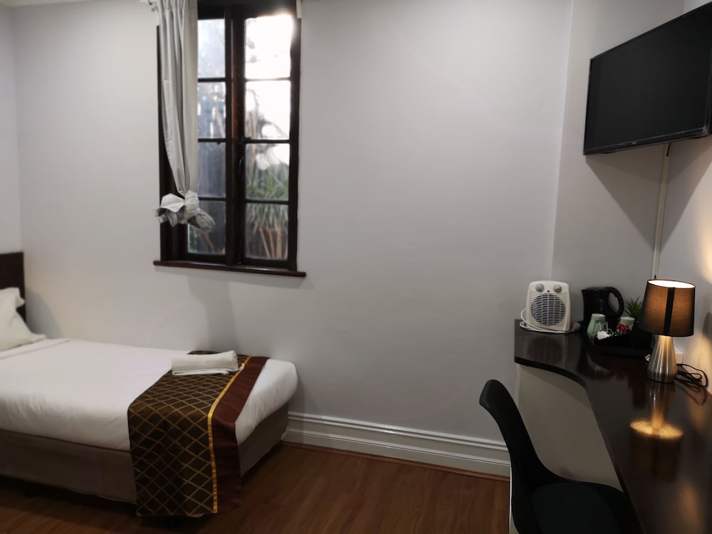 Newtown Cozystays 5/60