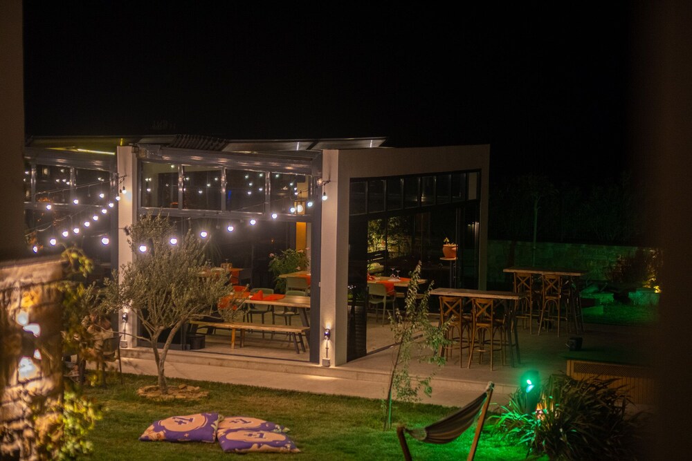 Kotinos Beach Hotel 2/47