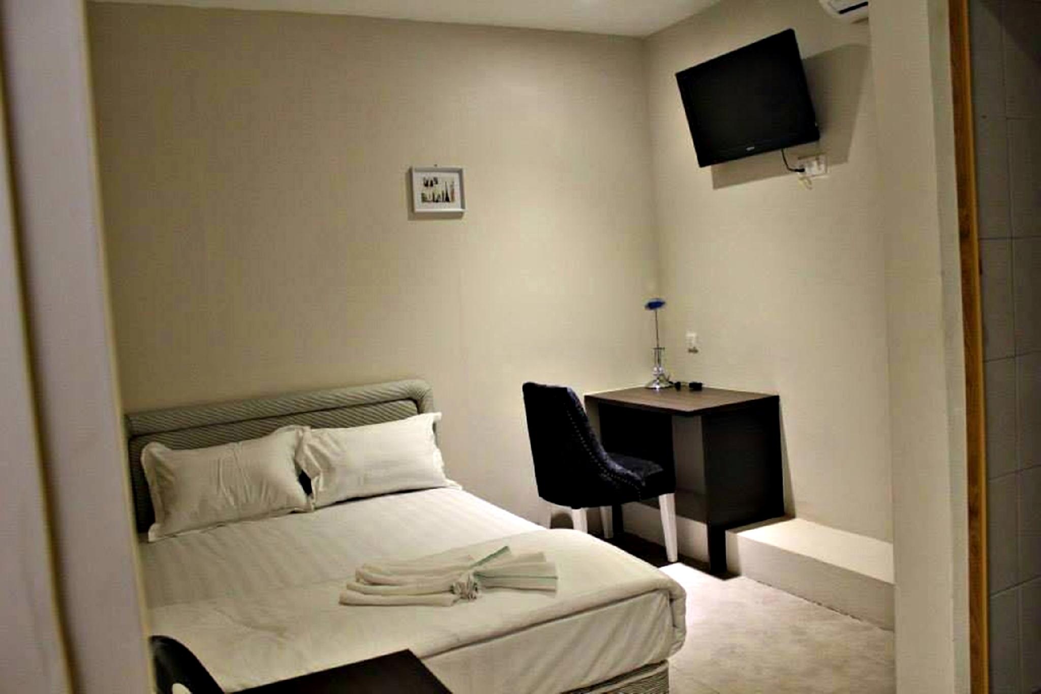 Standard, Double Bed, No Window