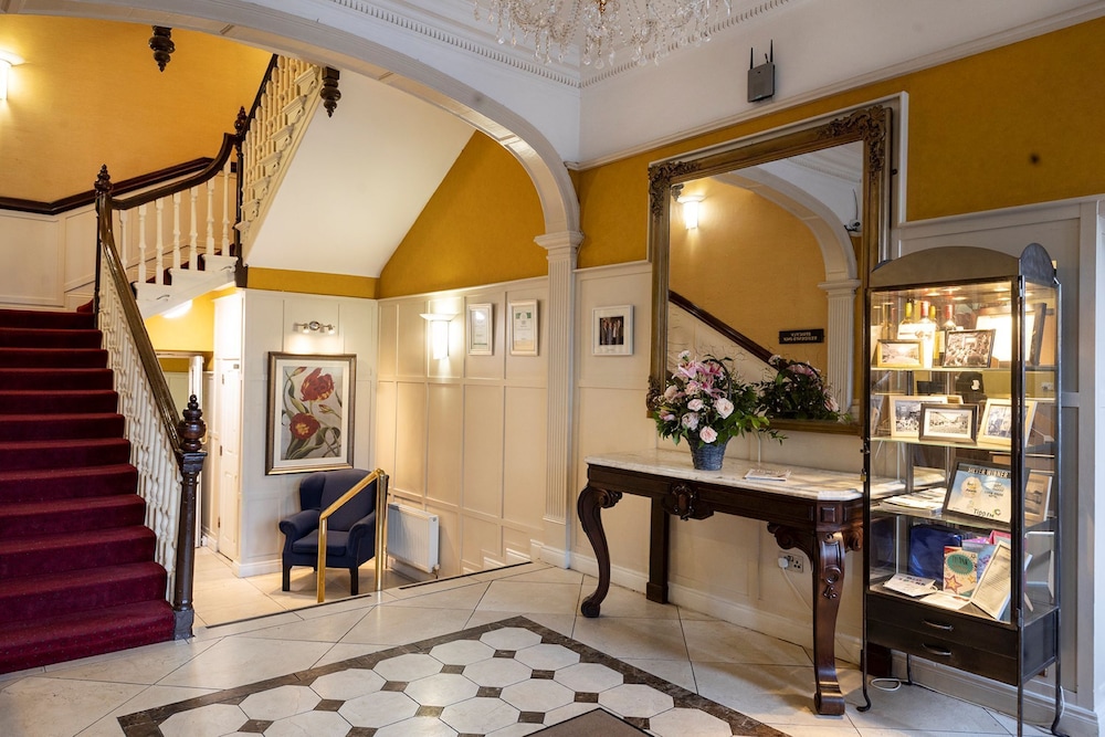CAHIR HOUSE HOTEL 8/54