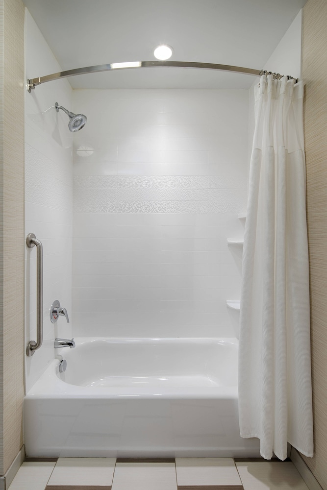 Fairfield Inn & Suites by Marriott Columbus Dublin 46/48