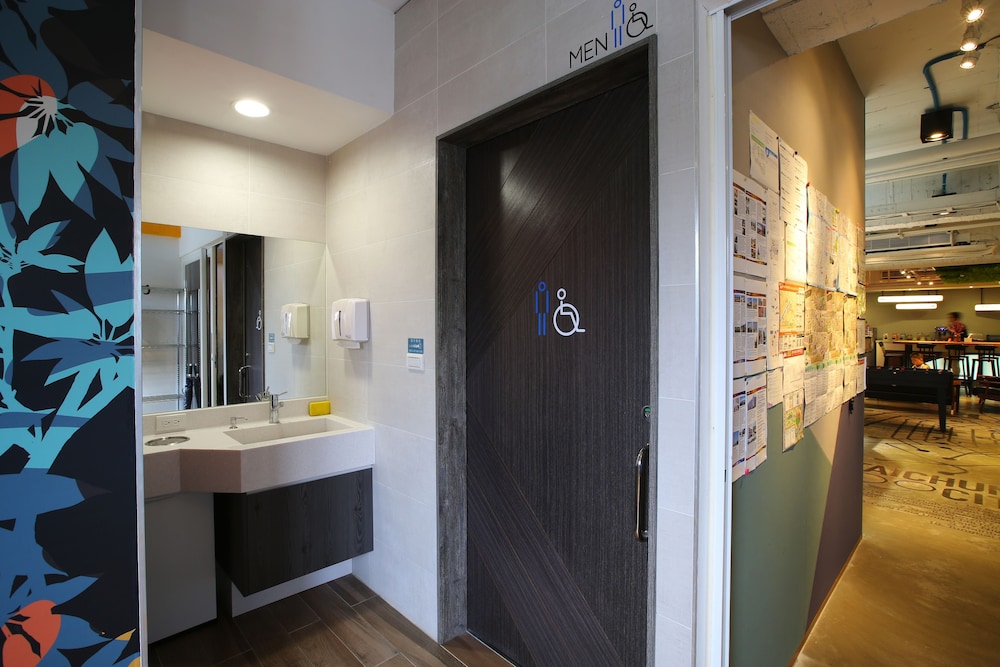 Loosha Hostel 13/69