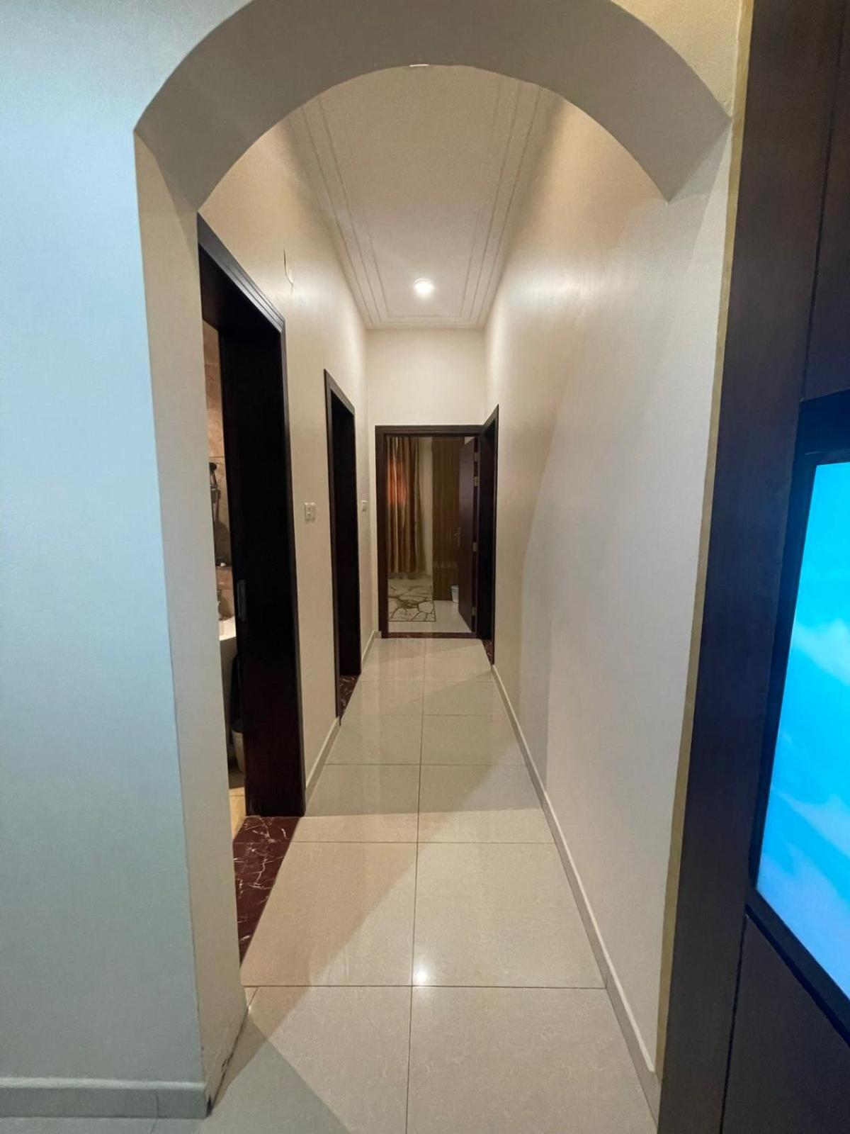 بيت الشرق للوحدات السكنية المفروشة(Orient House) 34/58