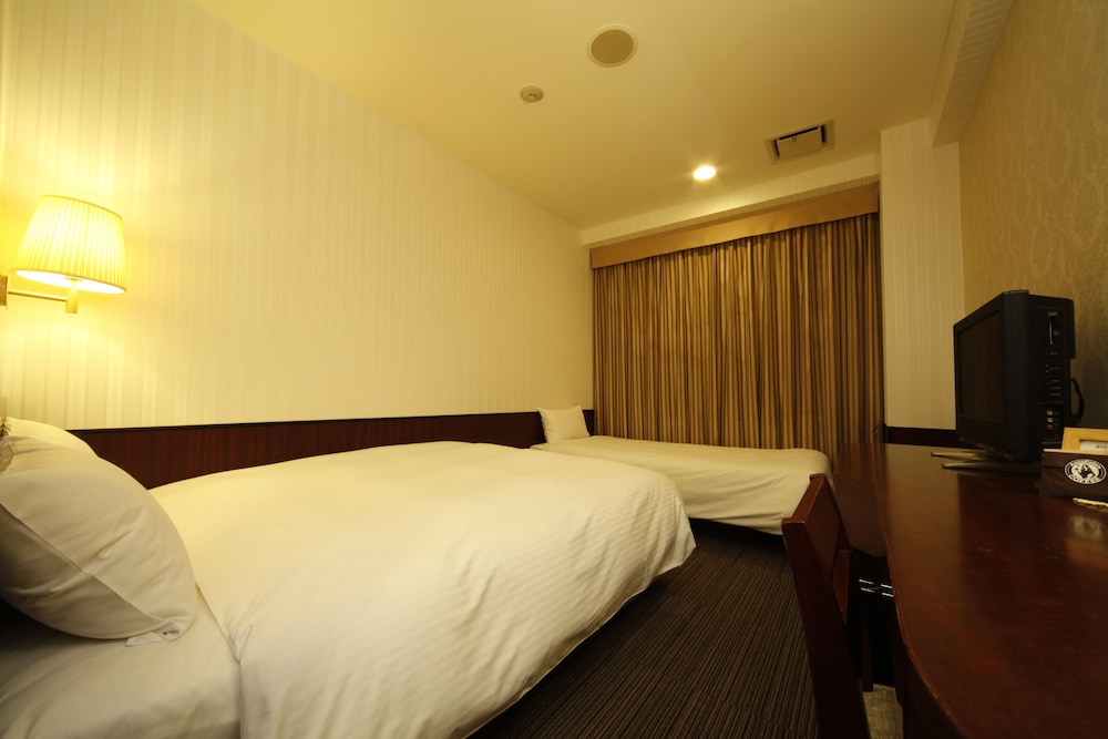 Hillarys Hotel 19/40