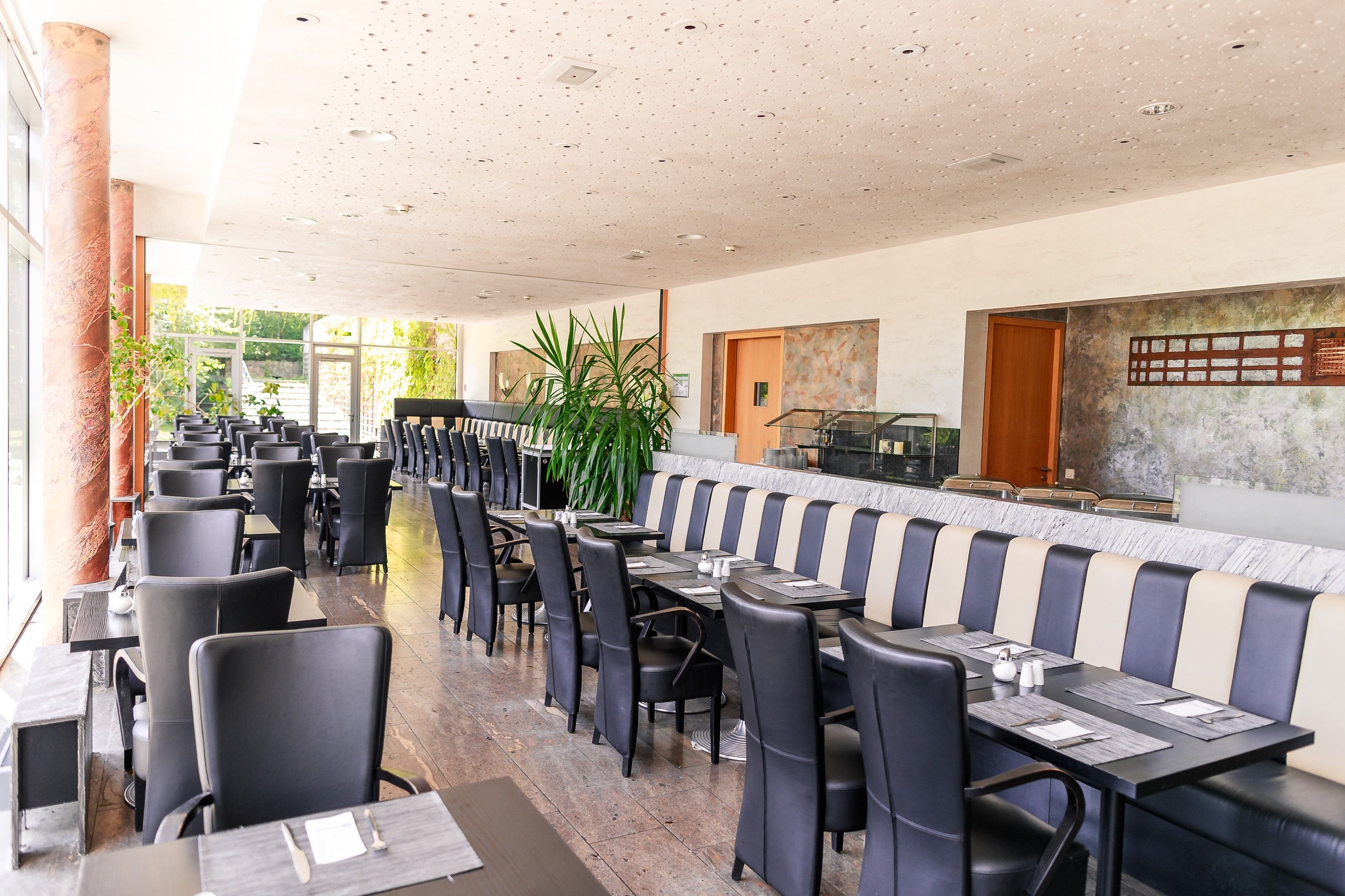 PLAZA INN Stuttgart-Ditzingen 12/16