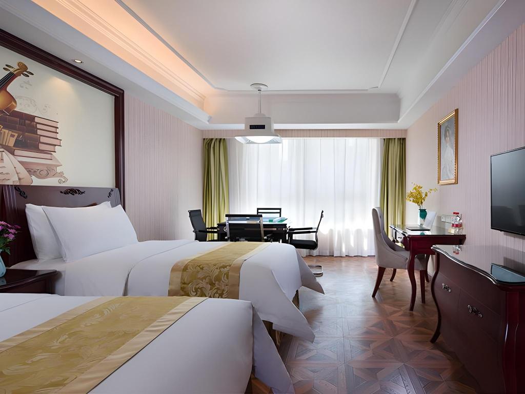 Vienna International Hotel (Shaoxing East Station Wanda) 15/38