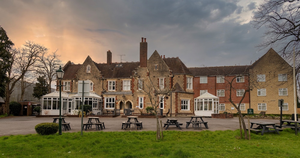 Hamlet Hotels Maidstone 56/57