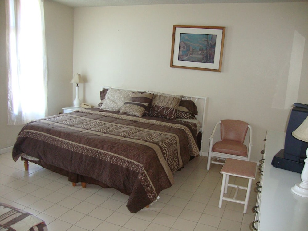 BASIC, APARTMENT, BEACH SIDE, OCEAN VIEW