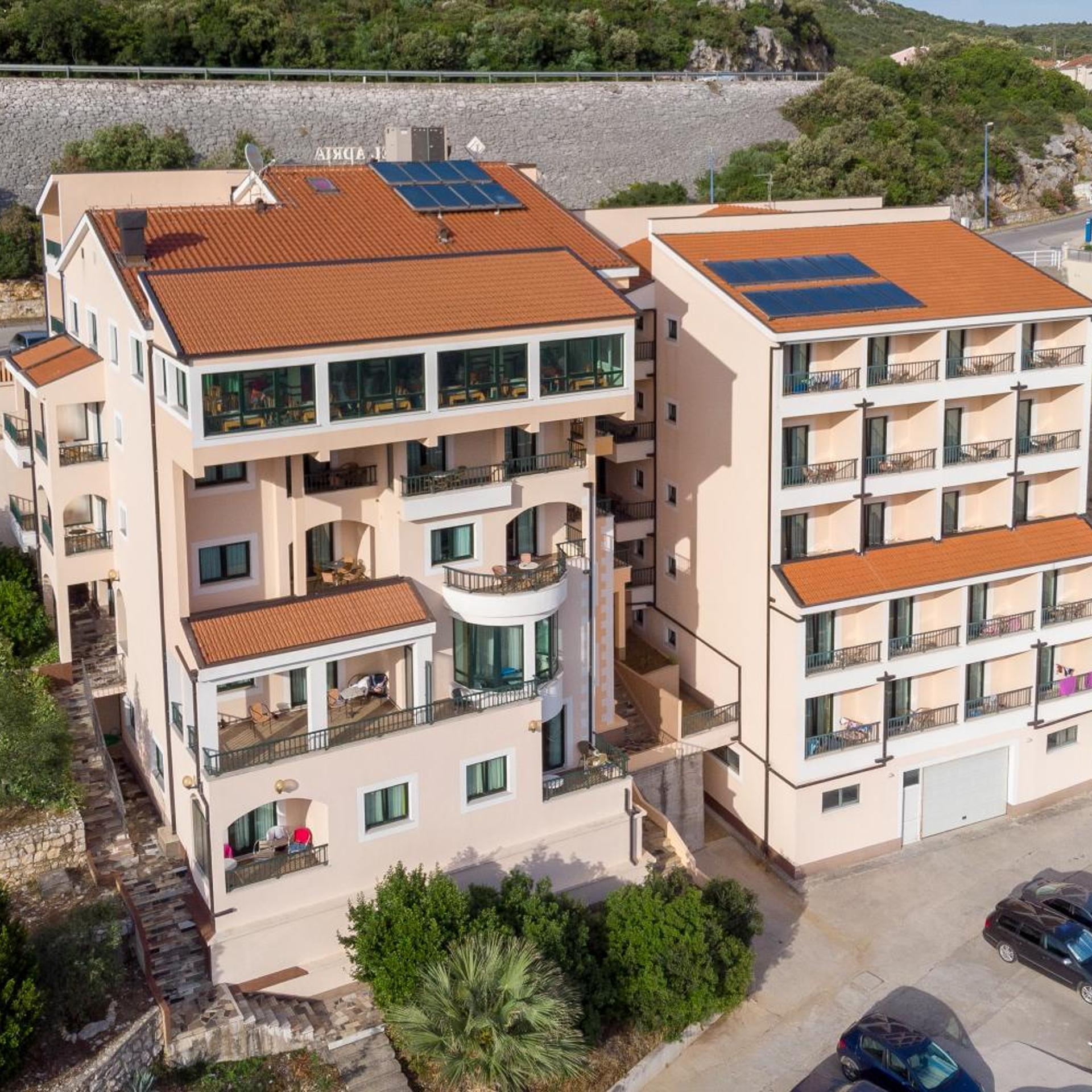 Hotel Adria 5/55