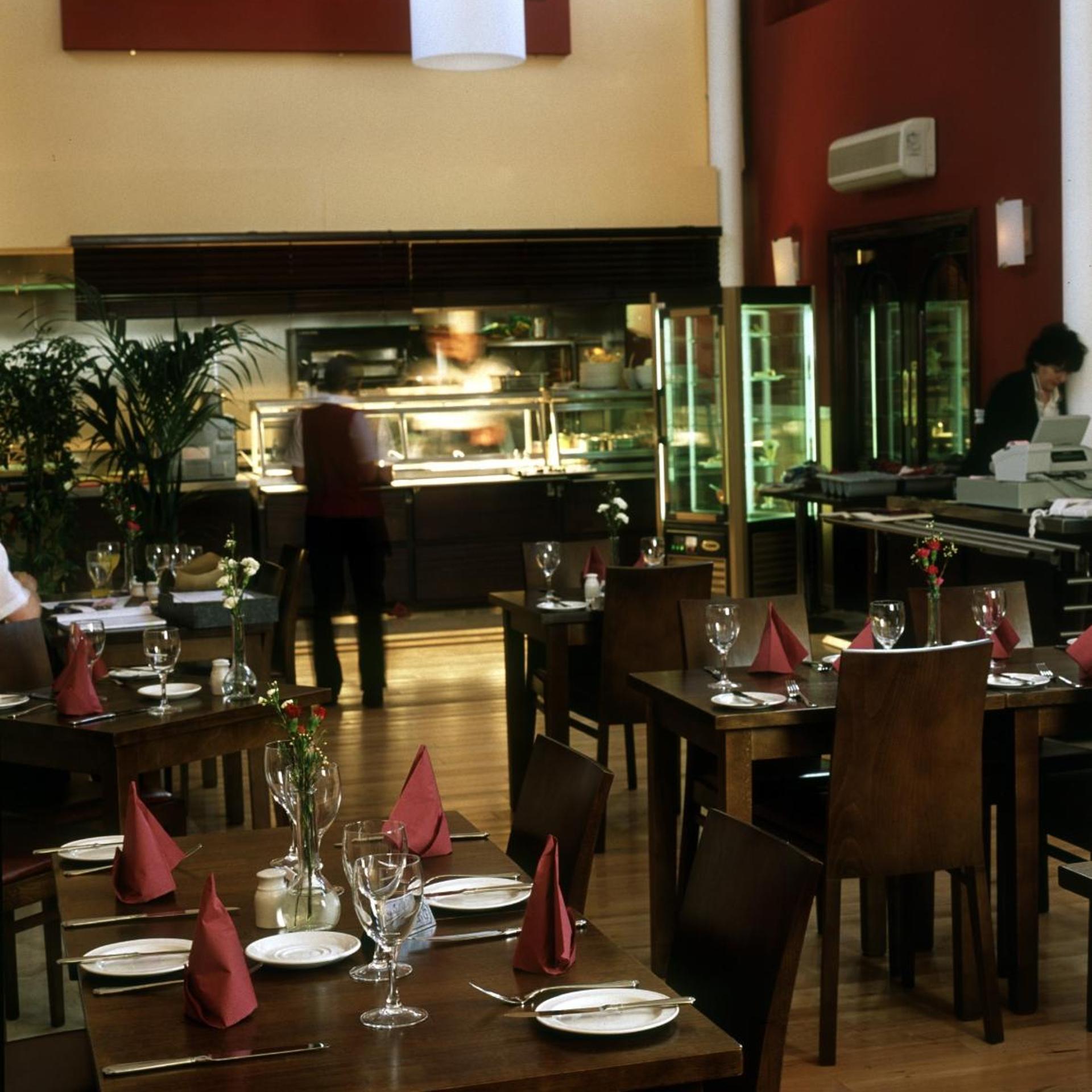 Ashbourne House Hotel 20/36