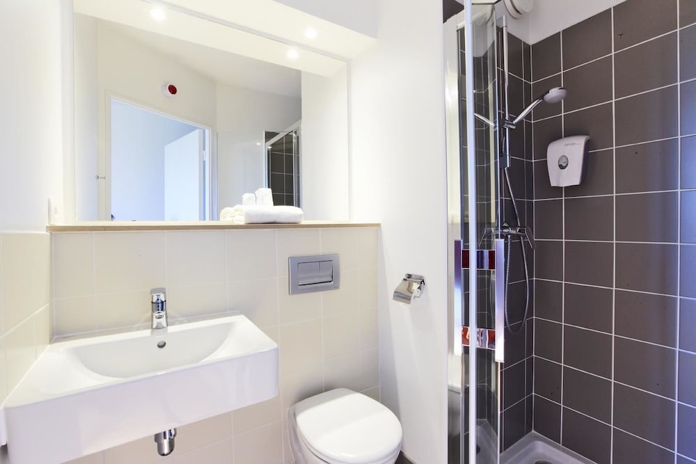 B&B HOTEL Laval Ouest 13/32