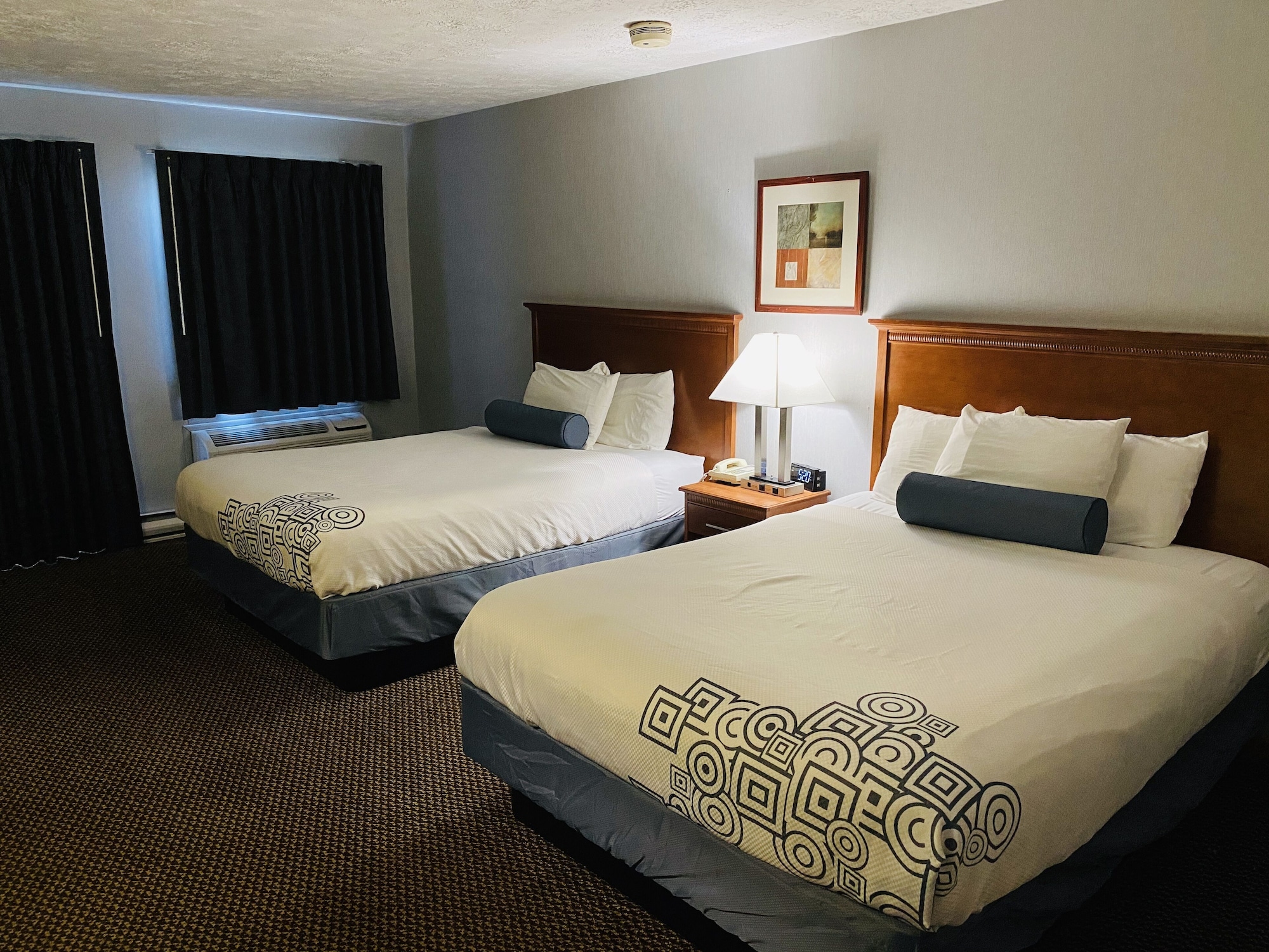 Standard, 2 Double Beds, River View, Balcony or Patio