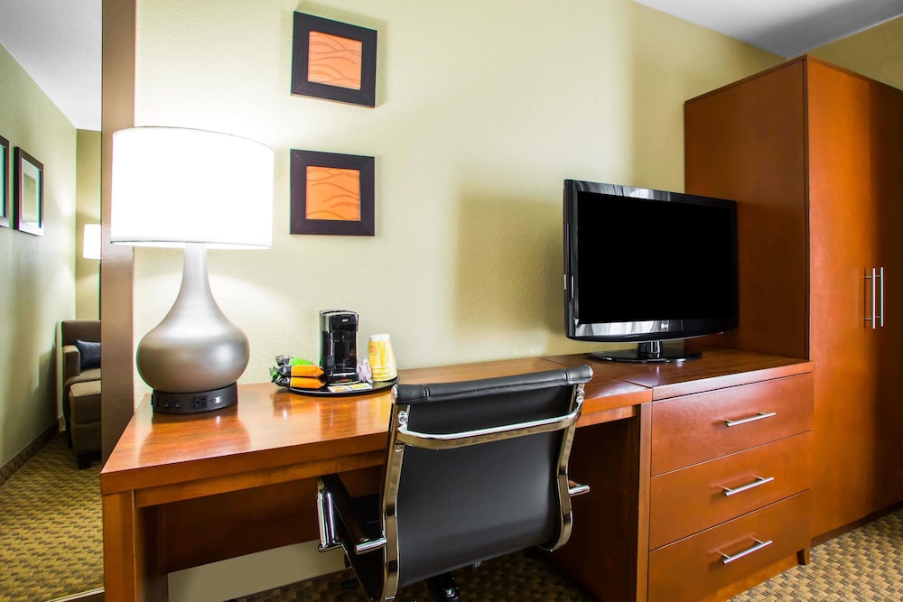 Comfort Inn & Suites Springfield I-44 35/38