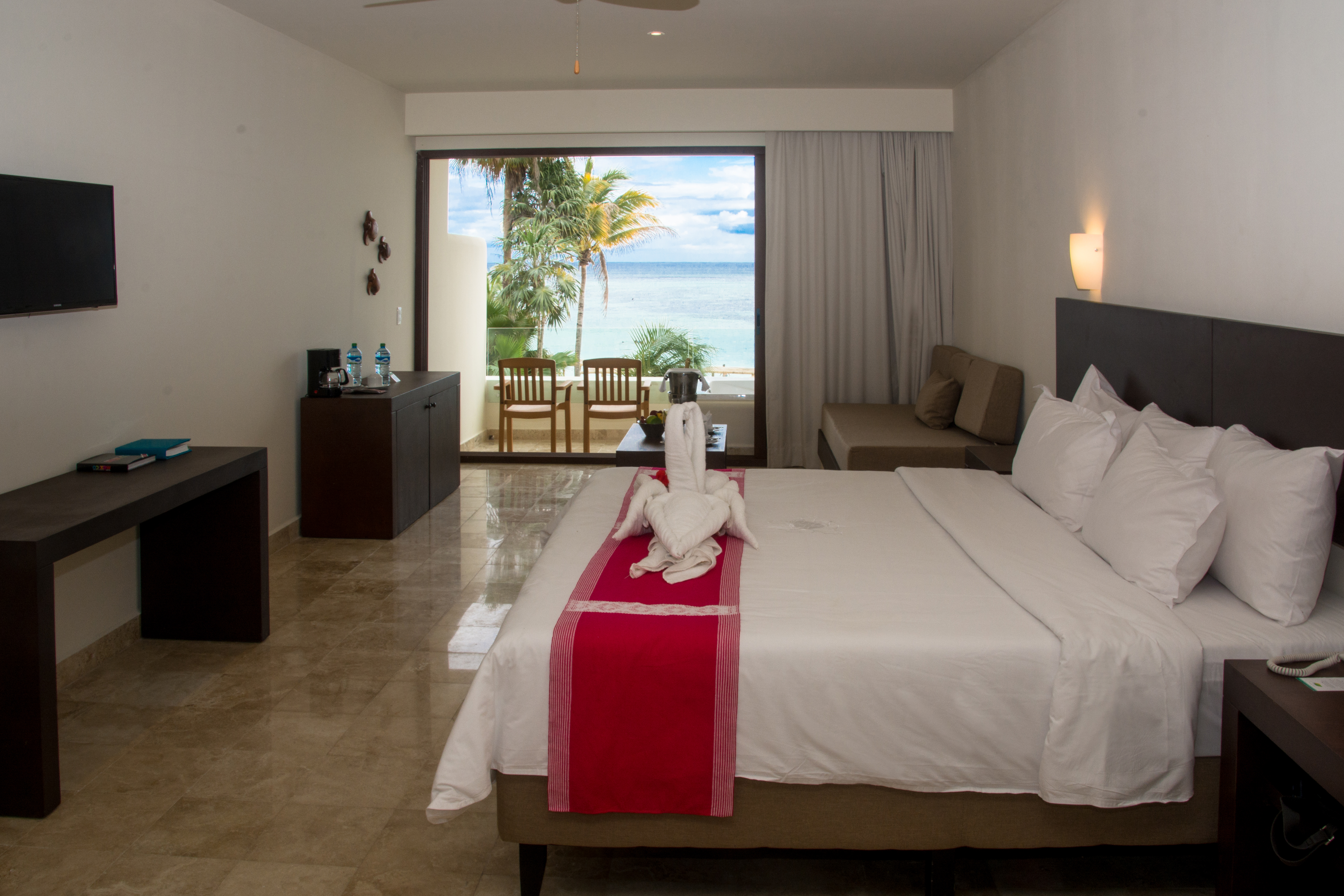 JUNIOR SUITE, OCEAN FRONT