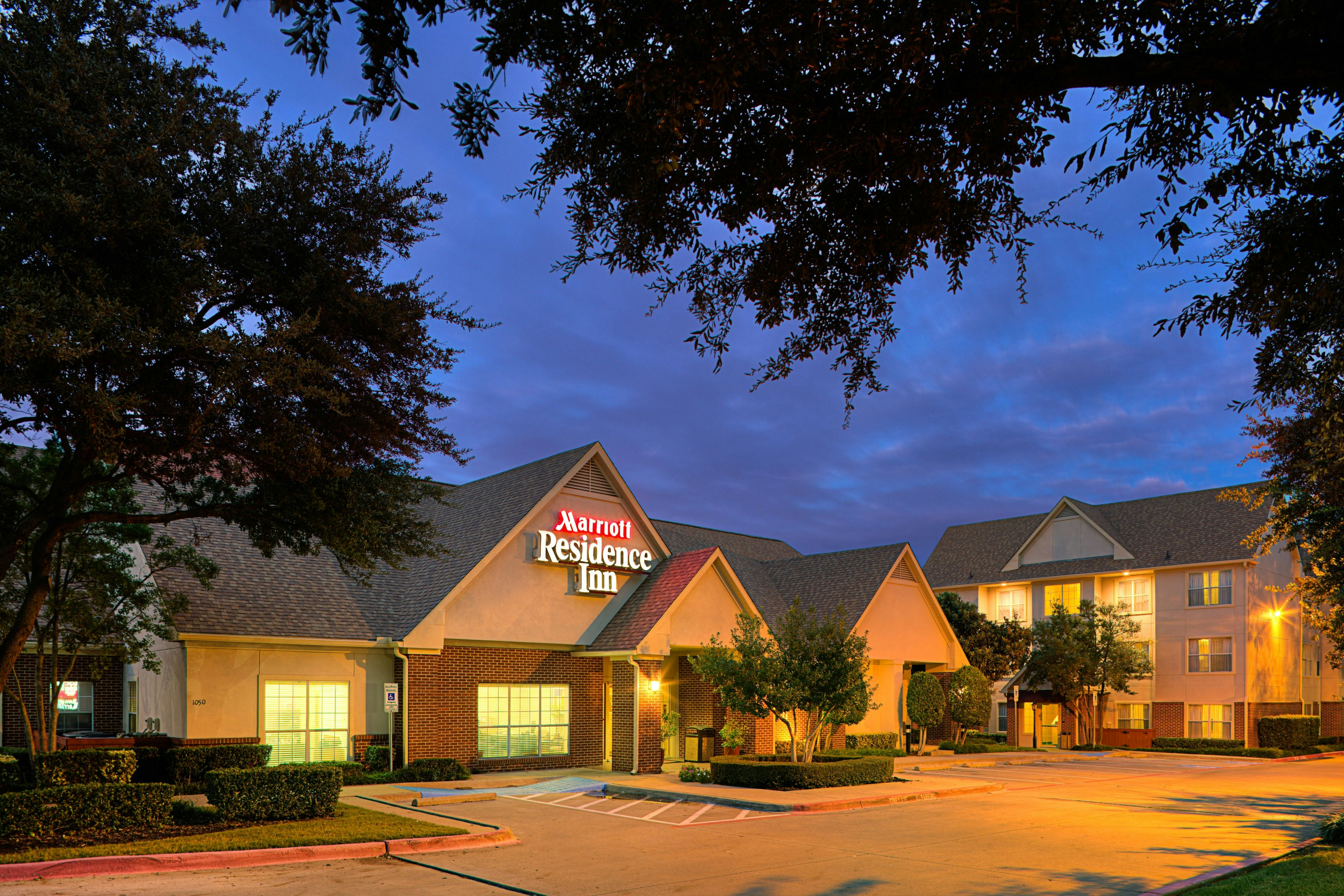 Residence Inn By Marriott Arlington 1/35