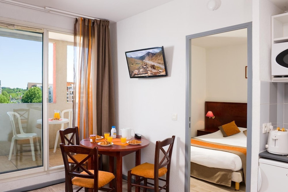 MADAME VACANCES- RESIDENCE LES CONSULS DE LA MER 7/29