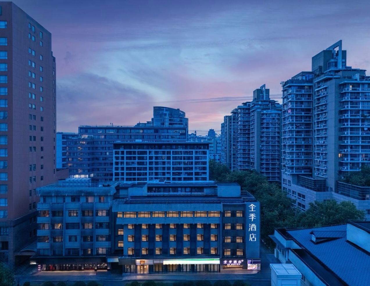 JI Hotel (Hangzhou West Lake Longxiangqiao Subway Station) 4/34
