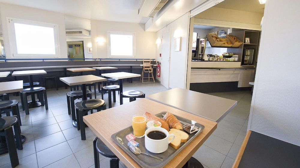 Kyriad Direct Clermont Ferrand Nord Gerzat 25/34