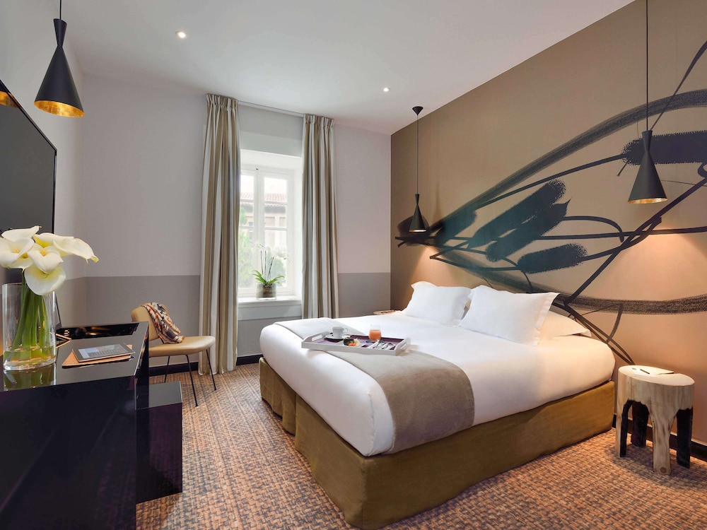 SUPERIOR, DOUBLE BED