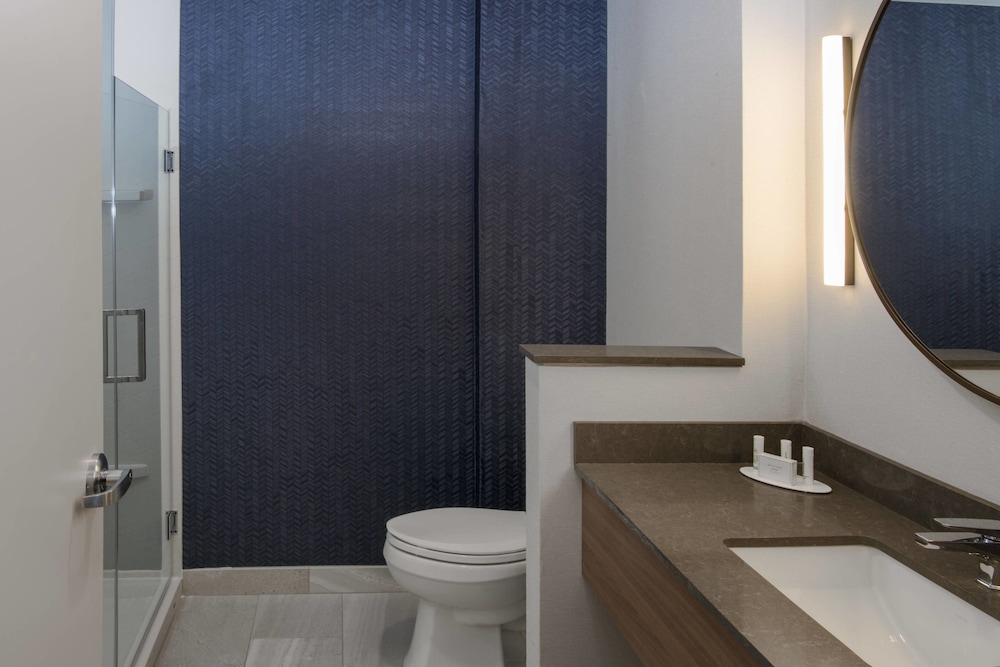 Fairfield Inn Suites Allentown West 14/42