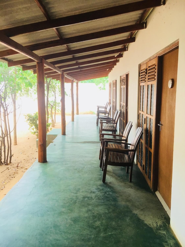 Alikele Hotel Sigiriya 36/40